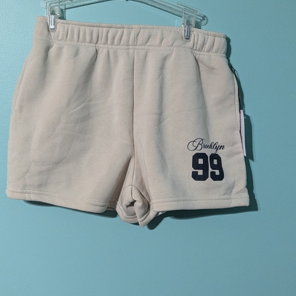 Better together Brooklyn 99 hoodie and short set size medium - Picture 6 of 12